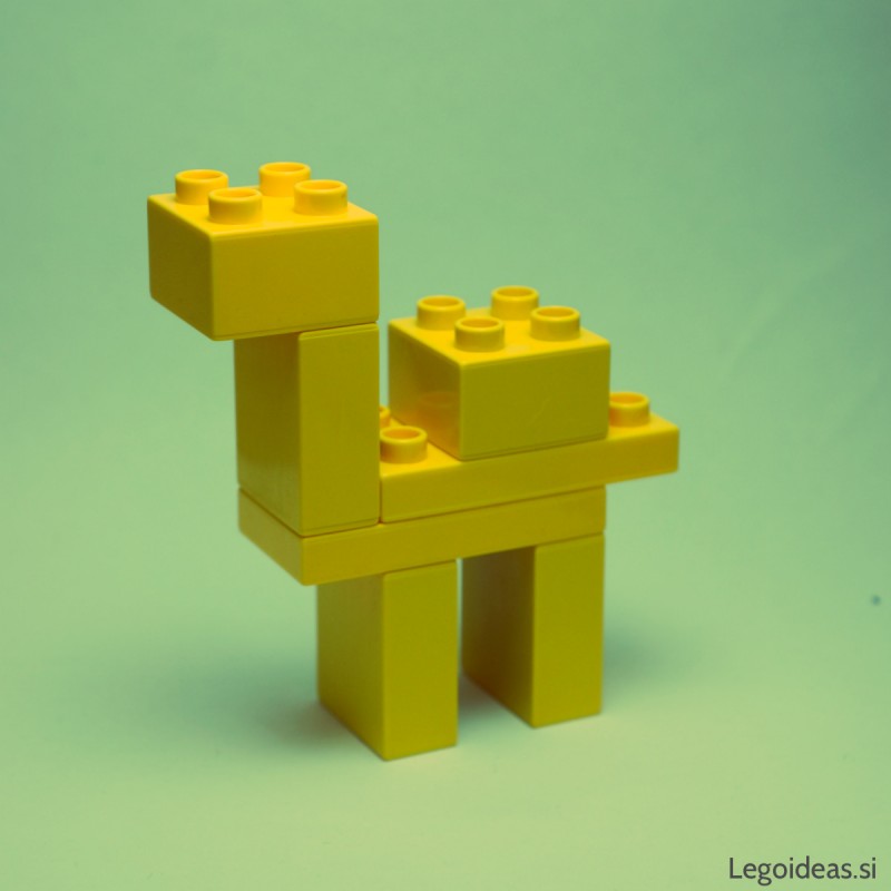Lego Duplo simple camel